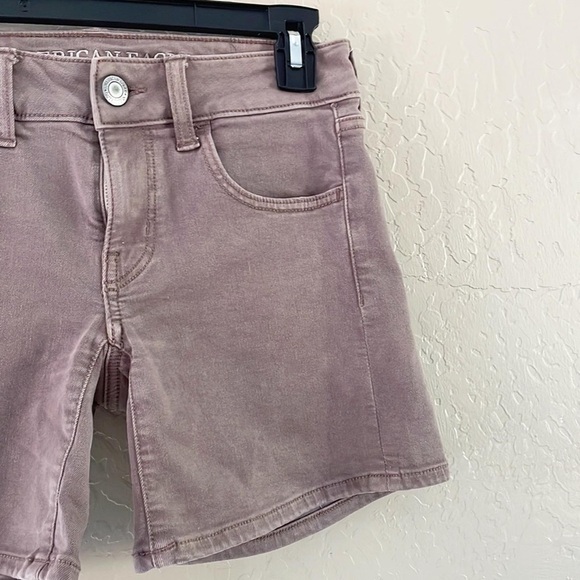 American Eagle Dusty Mauve Color MIDI‎ Shorts - Picture 2 of 7